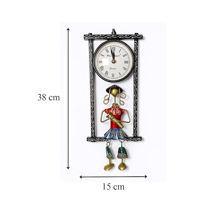 Handcrafted Iron Figurine Wall Clock Décor