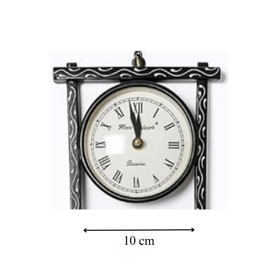 Handcrafted Iron Figurine Wall Clock Décor